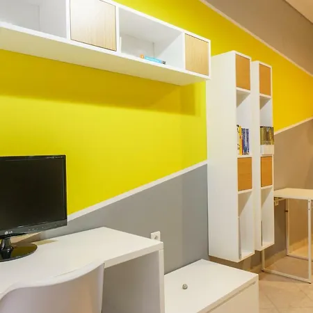 The White Rabbit Studio Apt In Center דירה