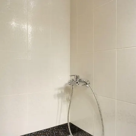 דירה The White Rabbit Studio Apt In Center *