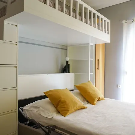 דירה The White Rabbit Studio Apt In Center סלוניקי